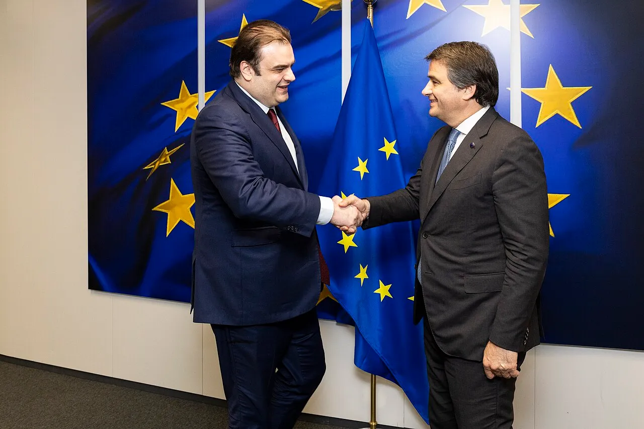 Minister van Financiën Kyriakos Pierrakakis op bezoek bij de Europese Commissie.
